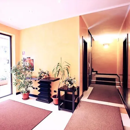 Airport Otel 4*